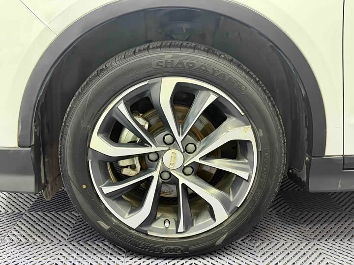 Фото 5 - Geely Emgrand GS