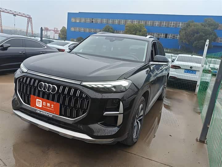 Фото 1 - Audi Q6