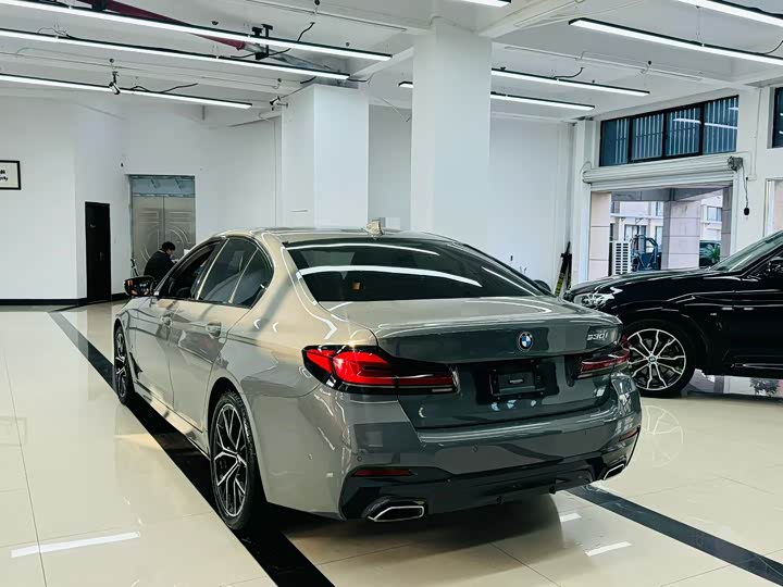 Фото 9 - BMW 5 Series