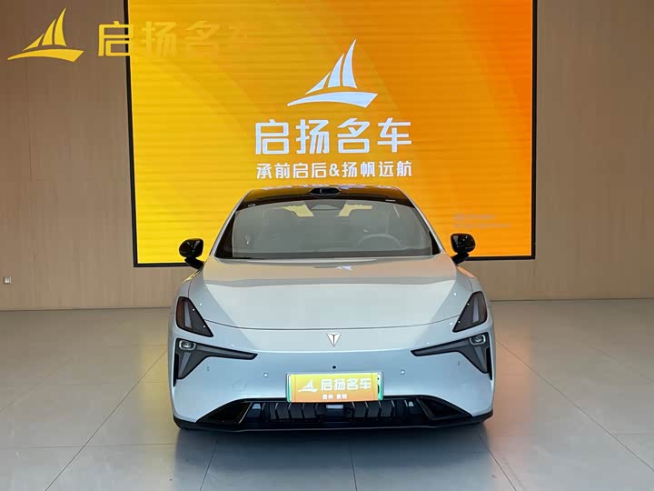 Photo 2 - Changan Deepal L06