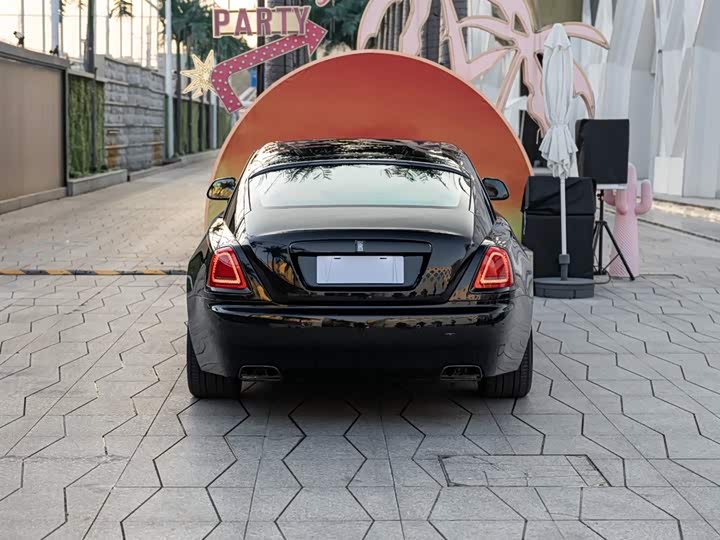 Фото 5 - Rolls-Royce Wraith