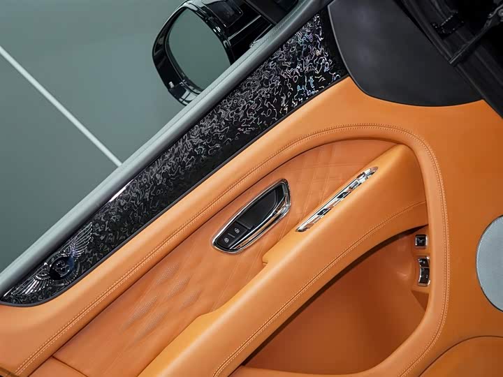 Фото 8 - Bentley Bentayga