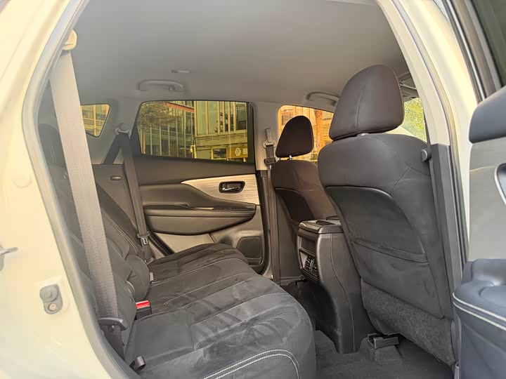 Photo 9 - Nissan Murano