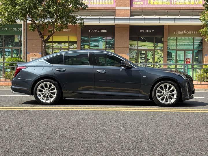 Photo 4 - Cadillac CT5