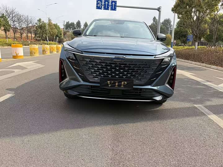 Фото 2 - Changan Oshan Z6