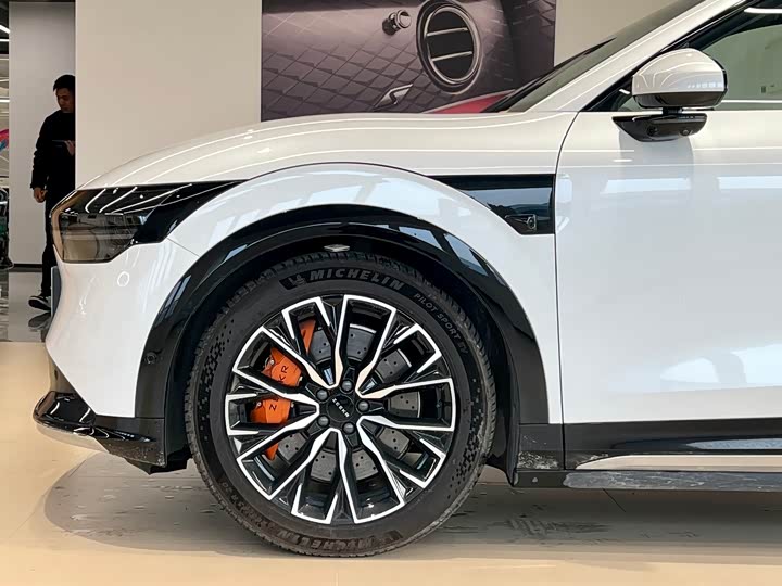 Фото 3 - Zeekr 7X