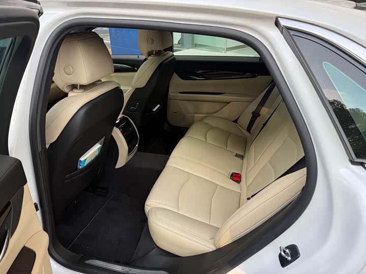 Фото 7 - Cadillac CT6