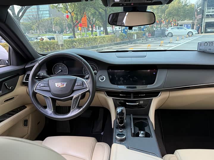 Фото 9 - Cadillac CT6