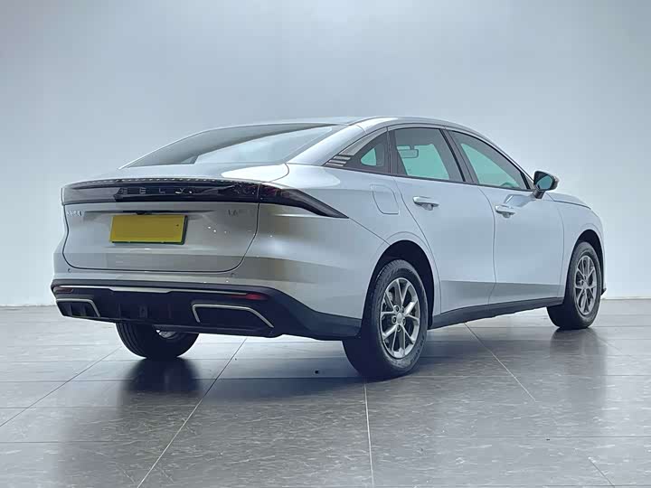 Фото 3 - Geely Galaxy L6