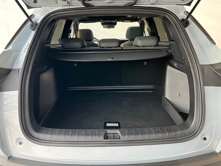 Фото 9 - BYD Song L DM-i Hybrid