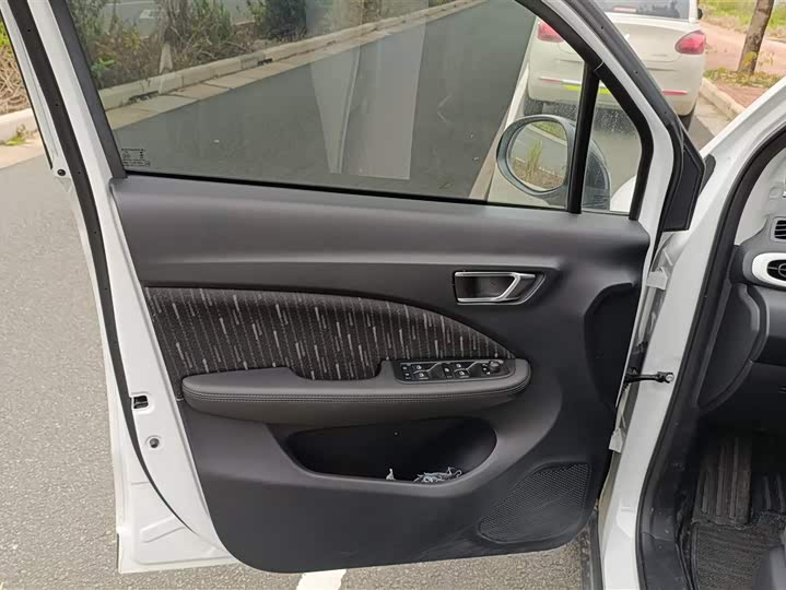 Фото 7 - Leapmotor T03