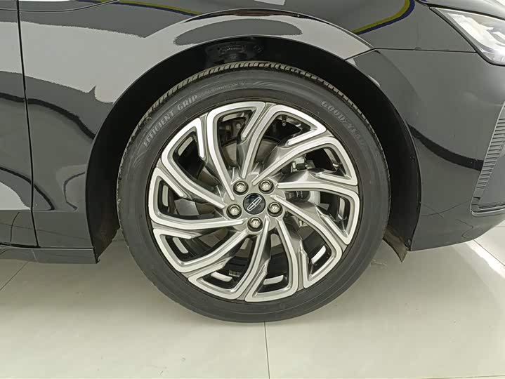 Фото 6 - Lincoln Z (Zephyr)