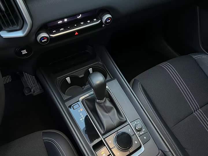 Фото 6 - Mazda CX-50