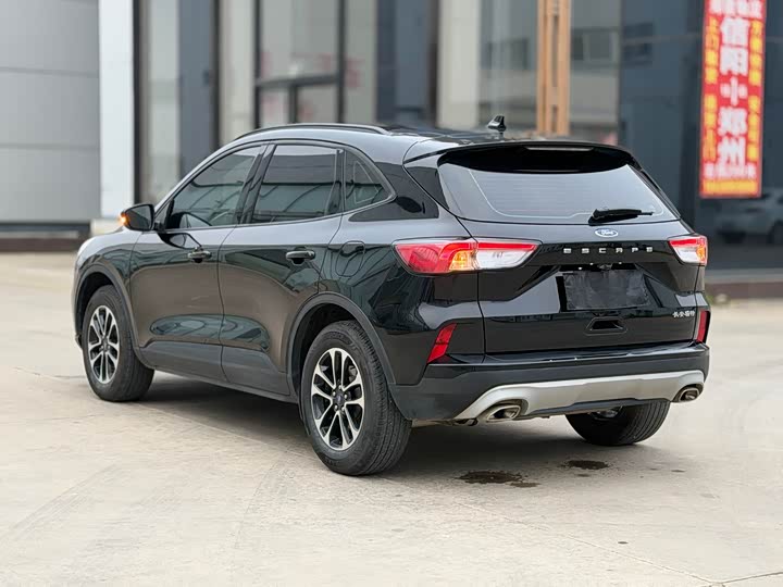 Фото 5 - Ford Escape