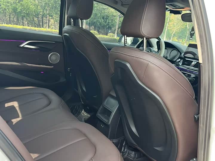 Фото 8 - BMW 1 Series