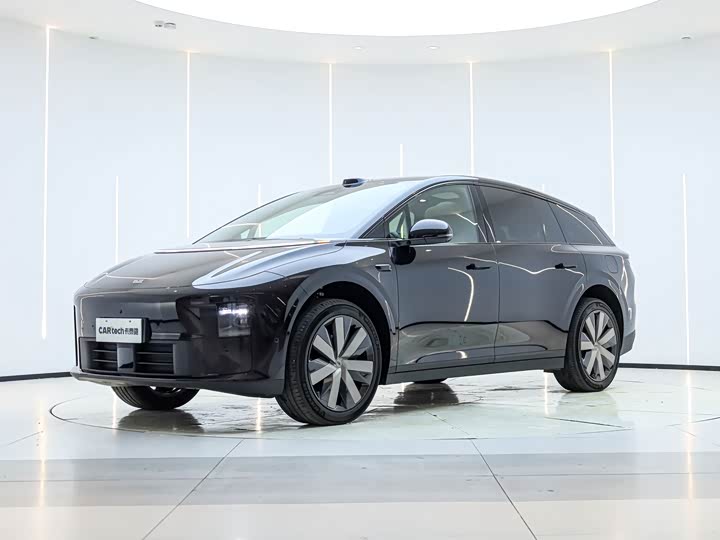 Фото 1 - LiXiang i6