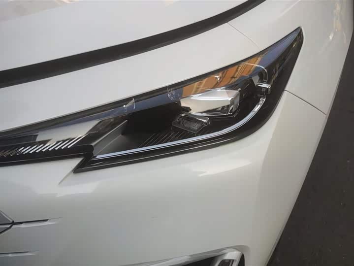 Фото 5 - Changan UNI-K