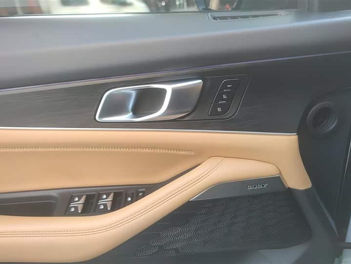 Фото 7 - Changan UNI-K