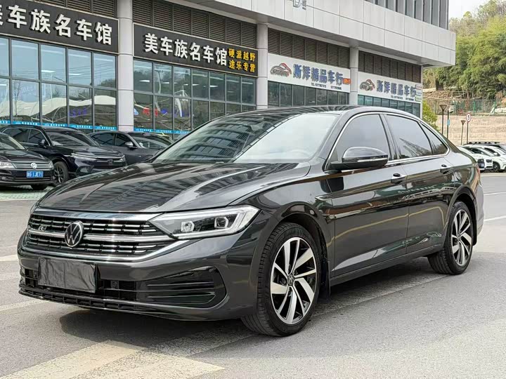 Фото 3 - Volkswagen Sagitar L