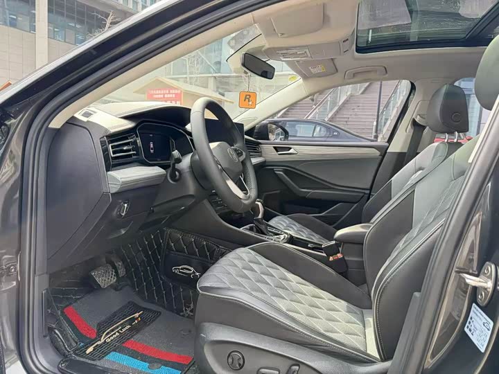 Фото 4 - Volkswagen Sagitar L