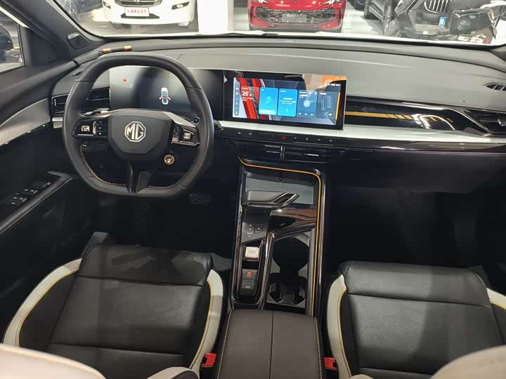 Фото 4 - MG Motor 5 Scorpio