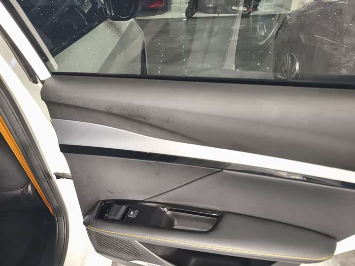 Фото 6 - MG Motor 5 Scorpio