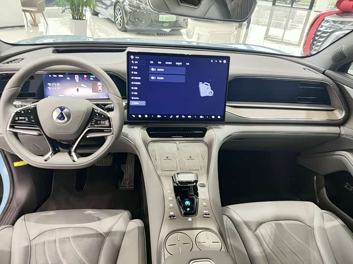 Фото 7 - Denza N7