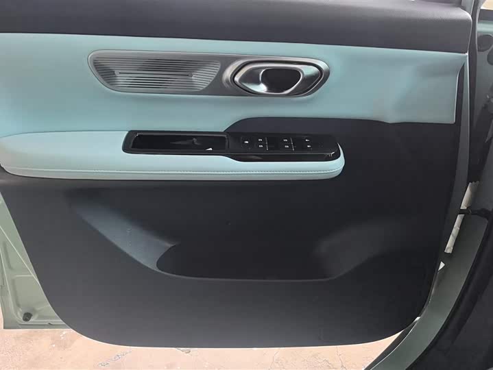 Photo 7 - GAC Aion Y