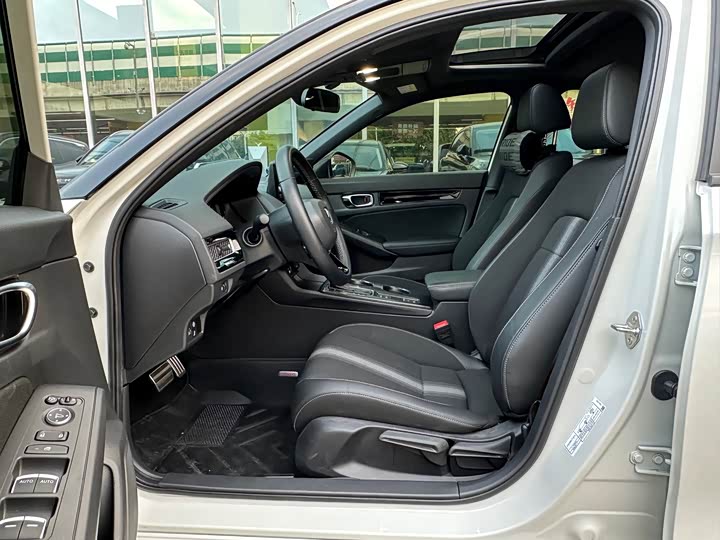 Фото 3 - Honda Civic