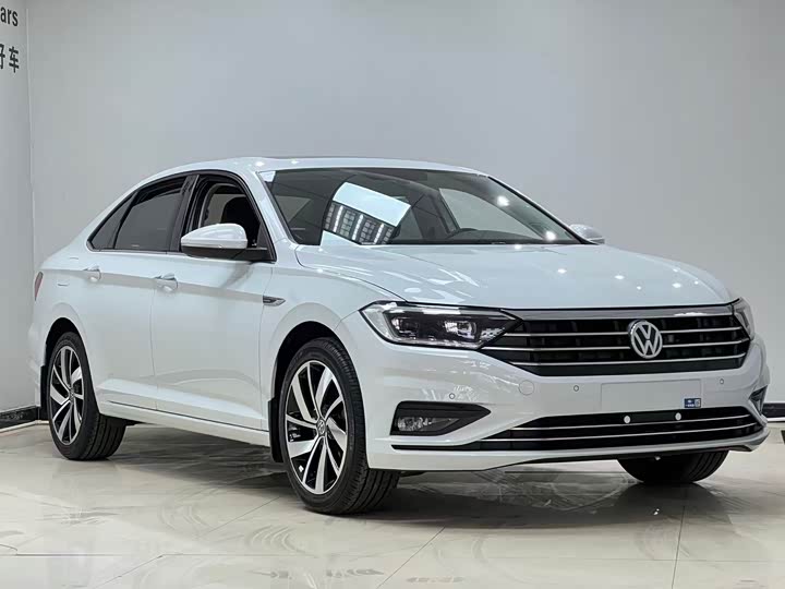 Фото 3 - Volkswagen Sagitar L