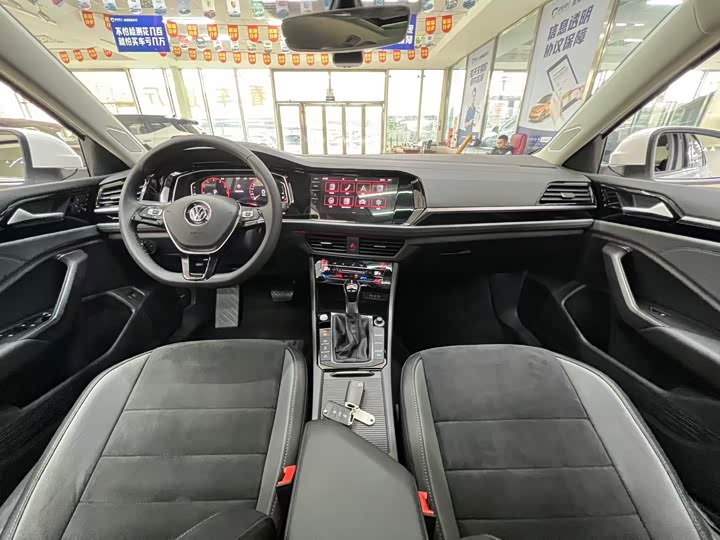 Фото 8 - Volkswagen Sagitar L