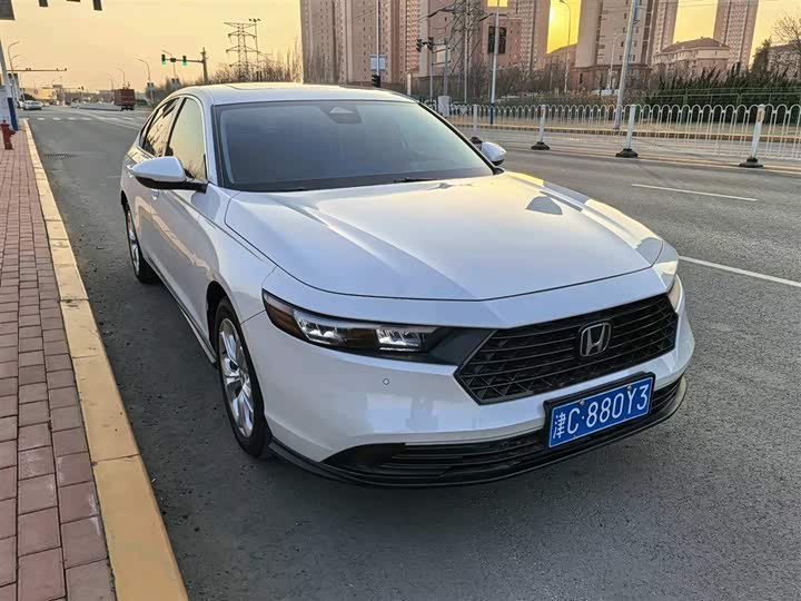 Photo 3 - Honda Accord