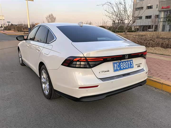 Photo 4 - Honda Accord