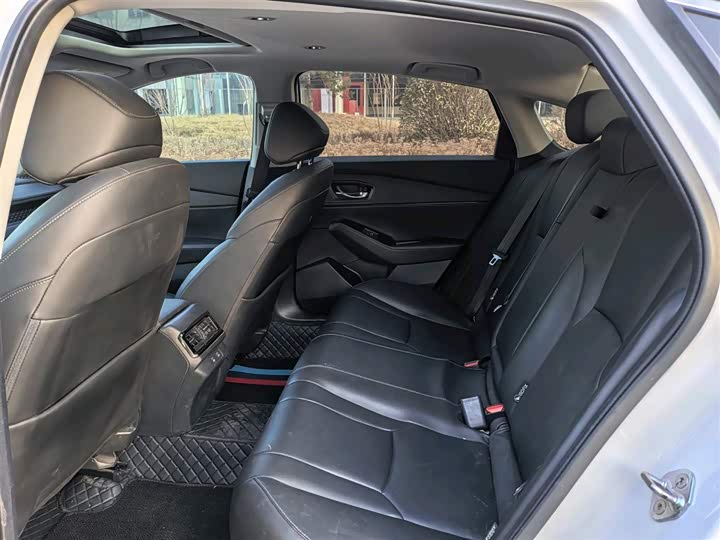 Photo 7 - Honda Accord