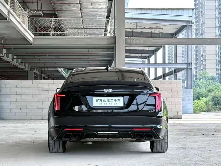 Photo 8 - Cadillac CT5