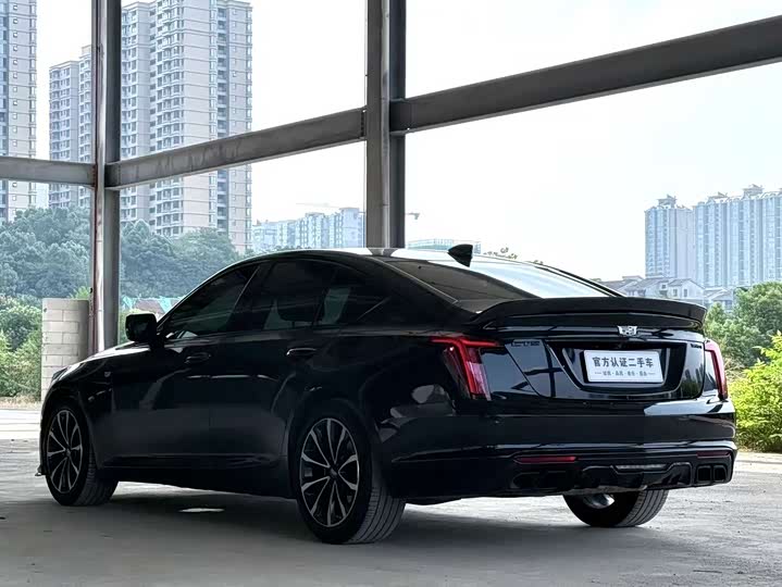 Photo 9 - Cadillac CT5