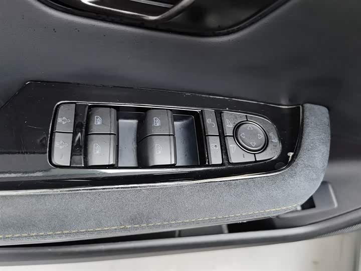 Фото 9 - BYD Han