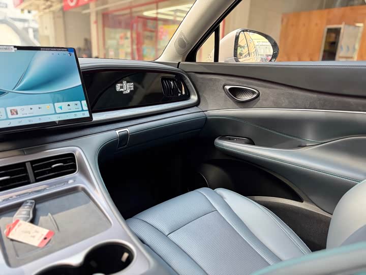 Фото 8 - BYD Sea Lion 07 DM-i Hybrid