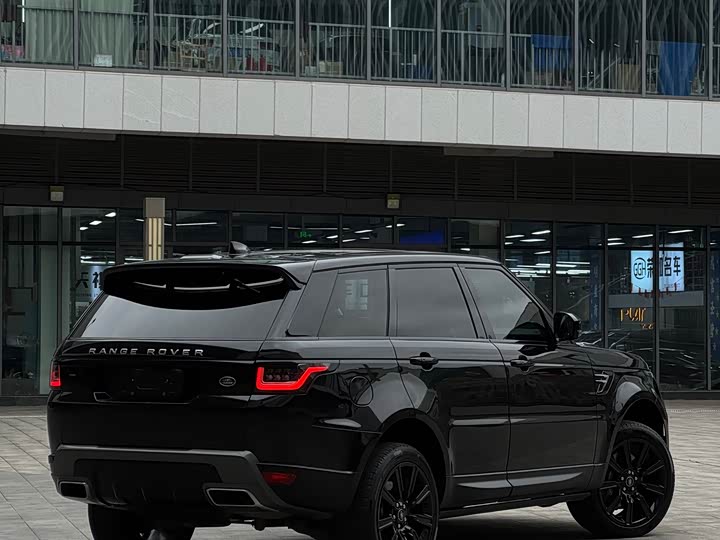 Фото 9 - Land Rover Range Rover Sport Hybrid