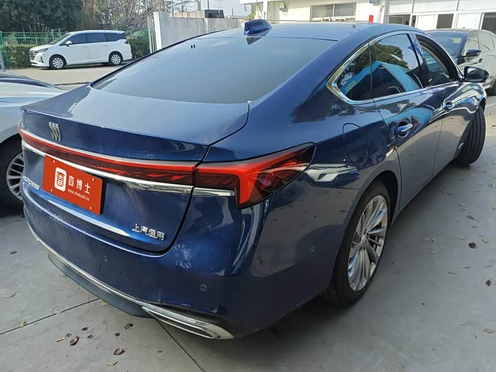 Фото 2 - Buick LaCrosse