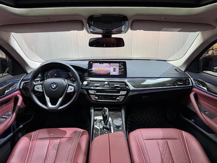 Photo 6 - BMW 5 Series