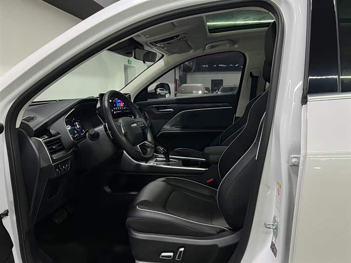 Фото 8 - Haval H6