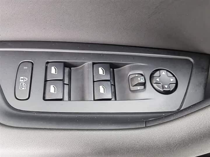 Фото 9 - Peugeot 508