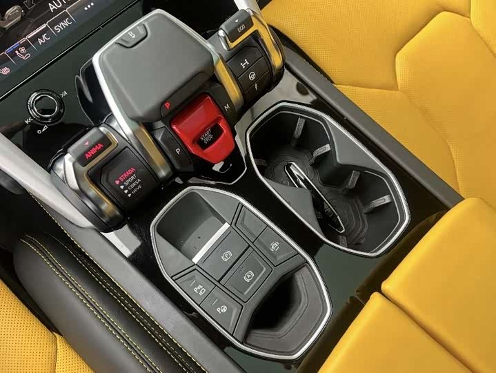 Фото 6 - Lamborghini Urus