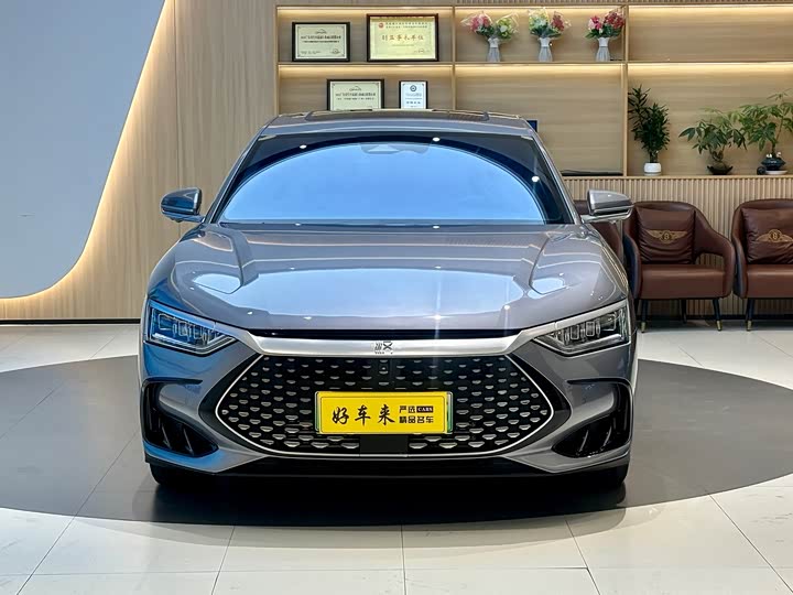 Фото 2 - BYD Han