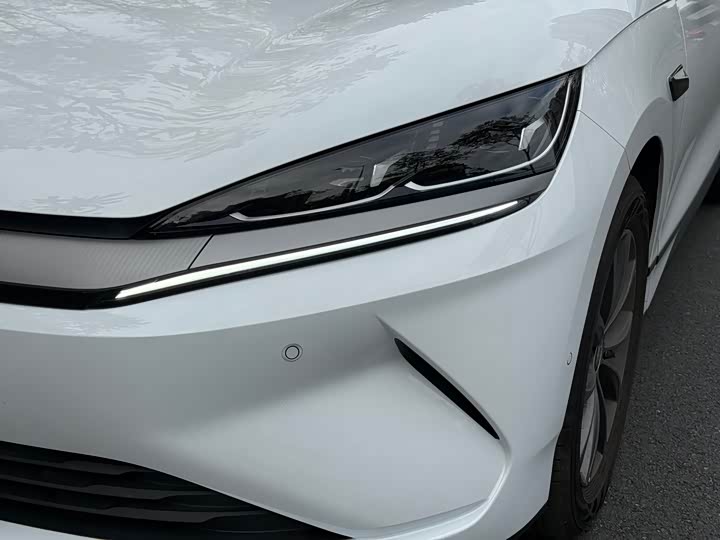 Фото 2 - BYD Qin L