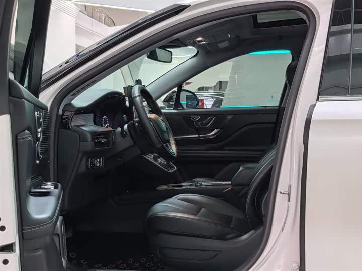 Фото 5 - Lincoln Corsair