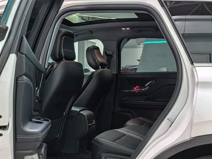 Фото 7 - Lincoln Corsair