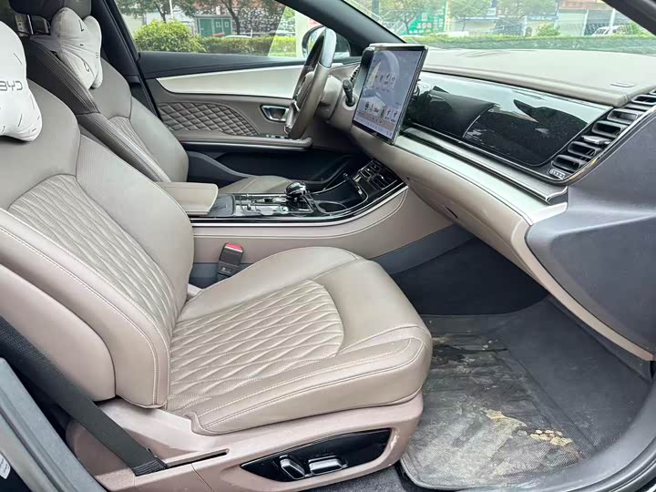 Фото 9 - BYD Han