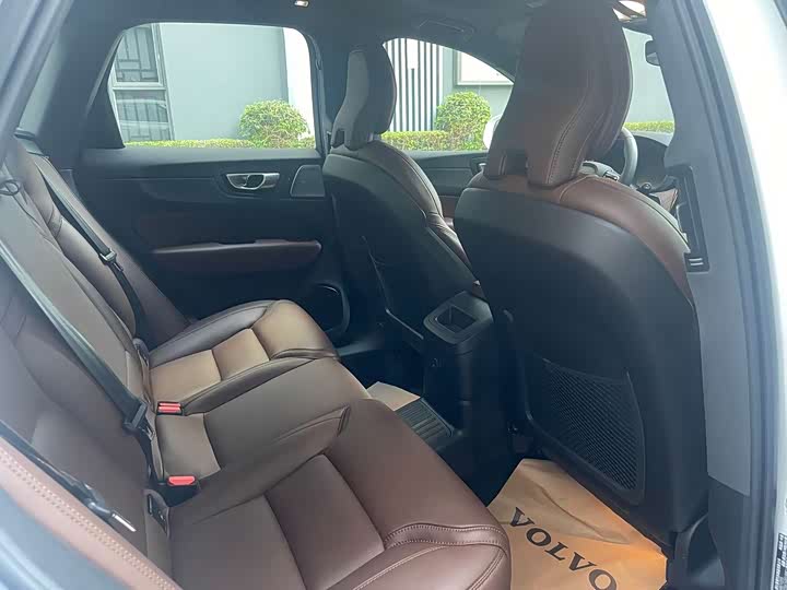 Фото 5 - Volvo XC60 Hybrid